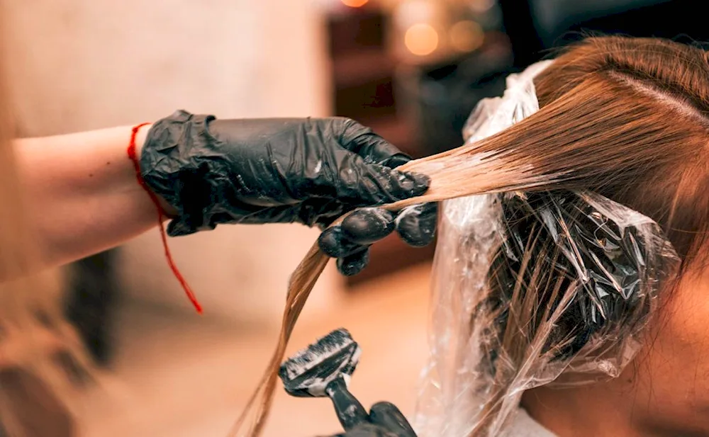 Supra blonde hair colouring