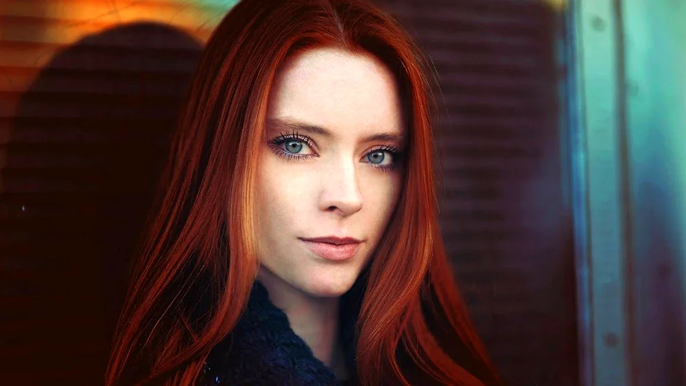 Olivia Winter model redhead