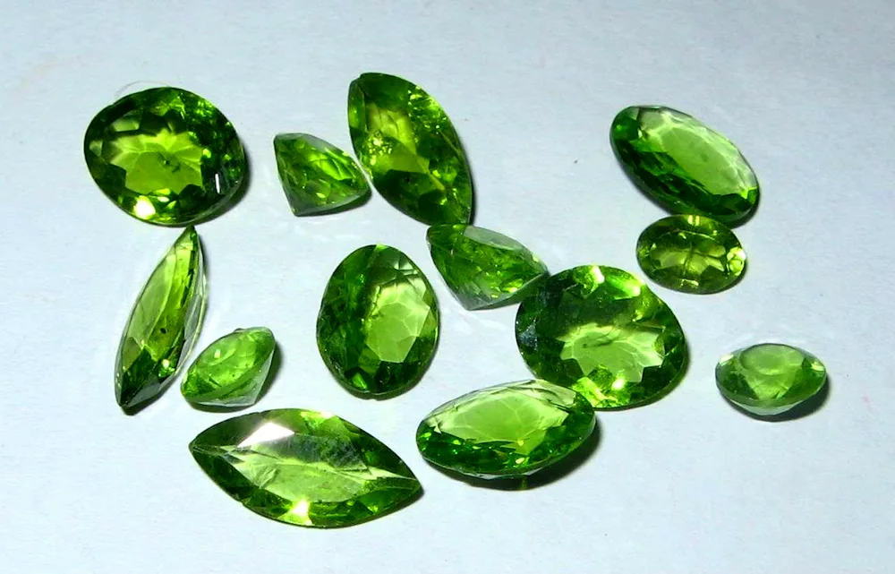 Olivine-chrysolite