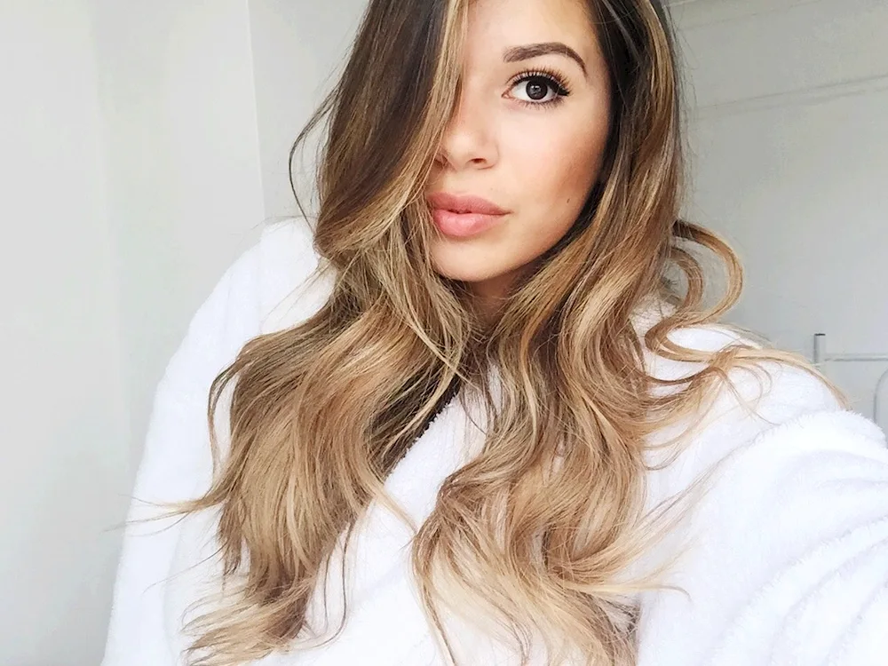 Coloured hair ends