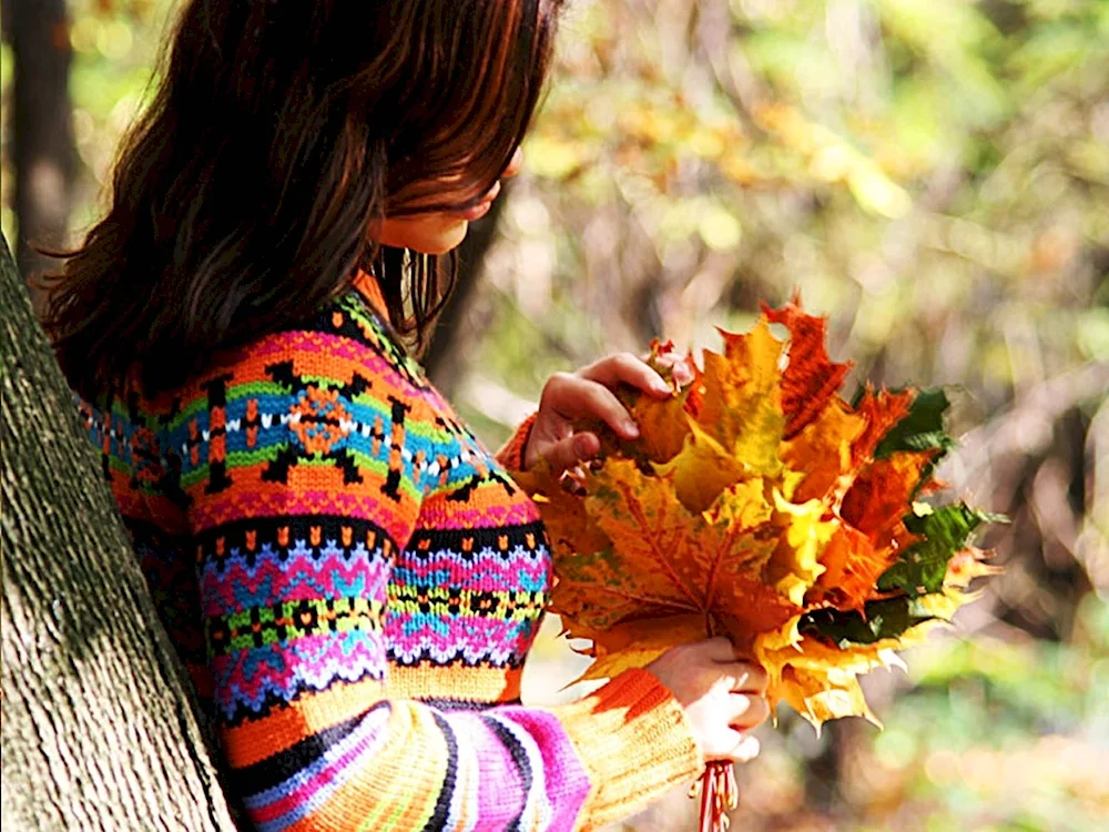 Autumn girl with back