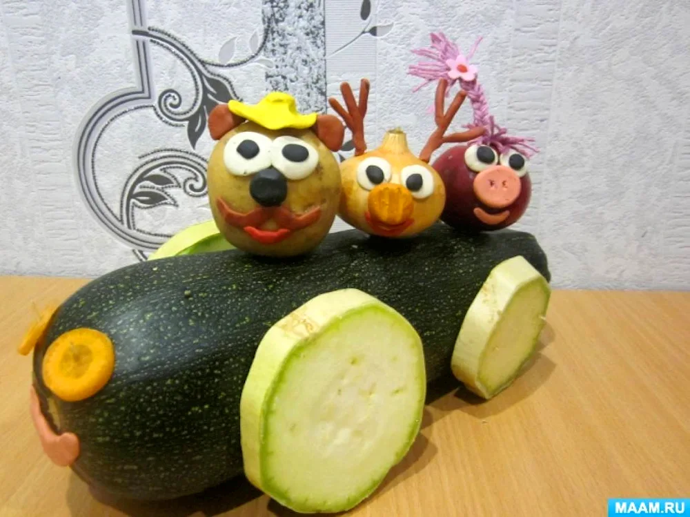 Autumn vegetable crafts