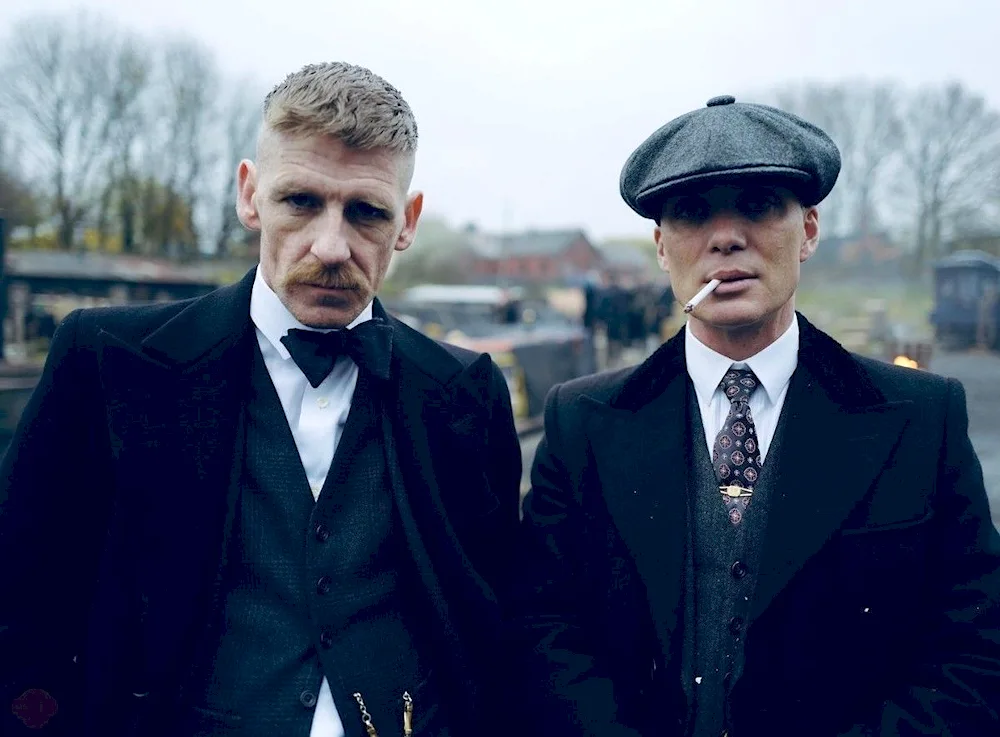 Sharp visor Thomas Shelby