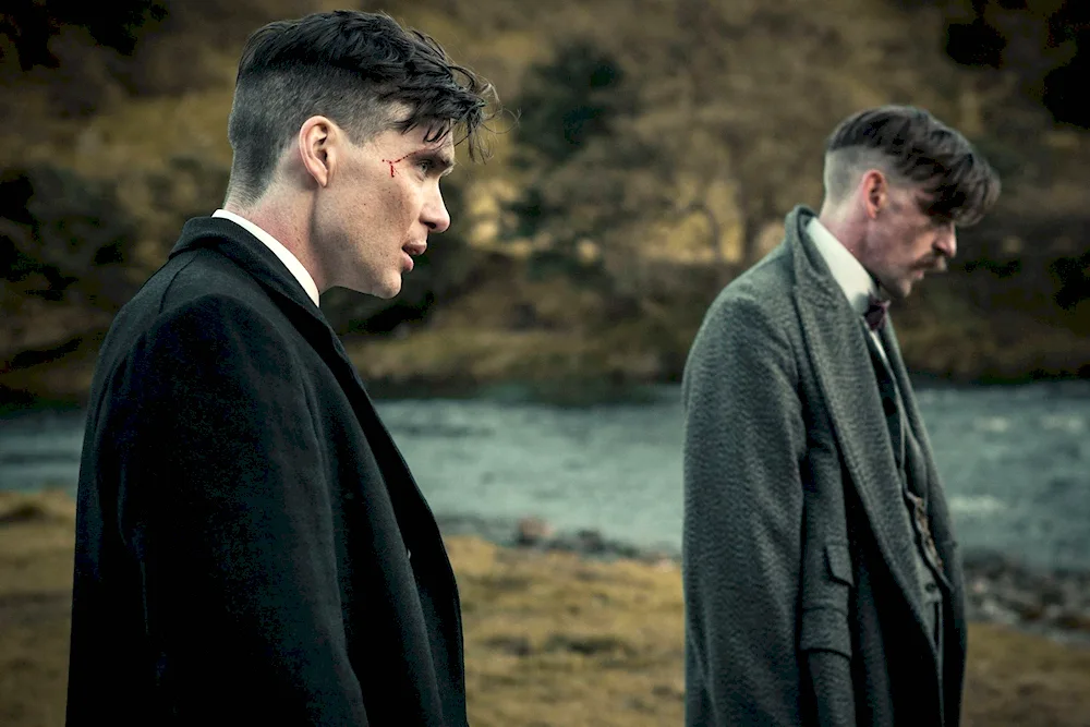 Sharp visors Thomas Shelby