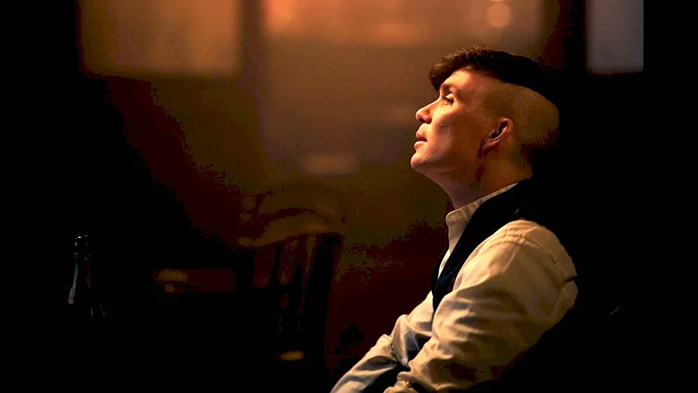 Sharp visors Thomas Shelby