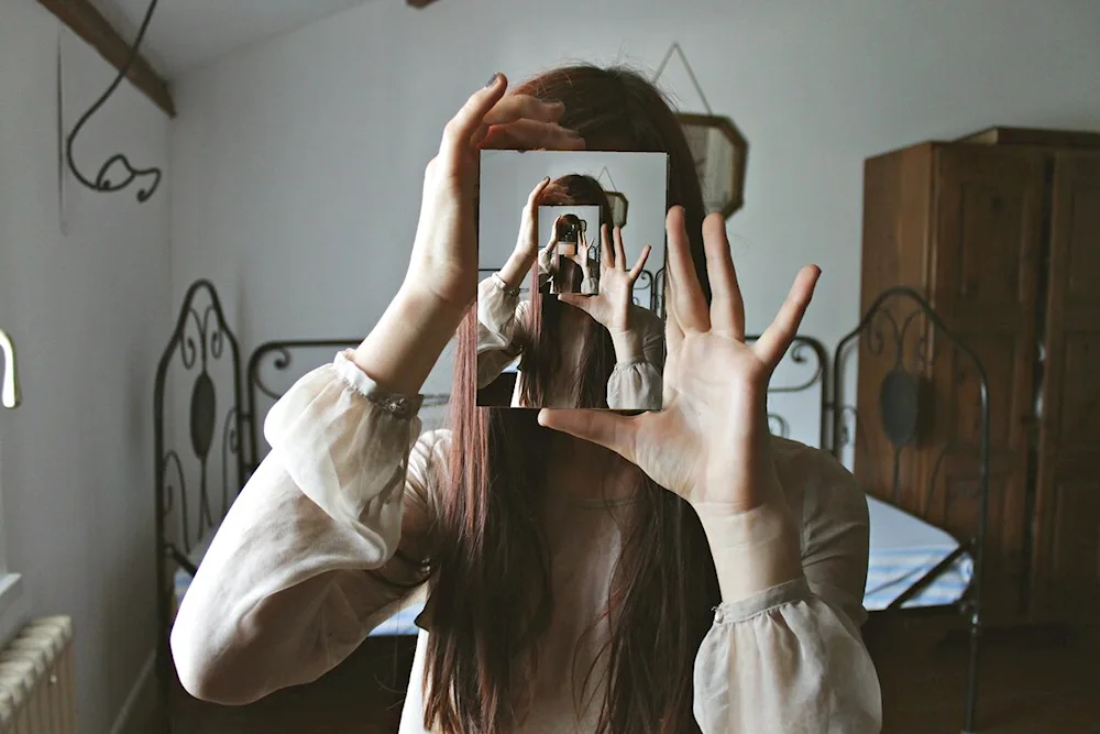 Girl in the mirror