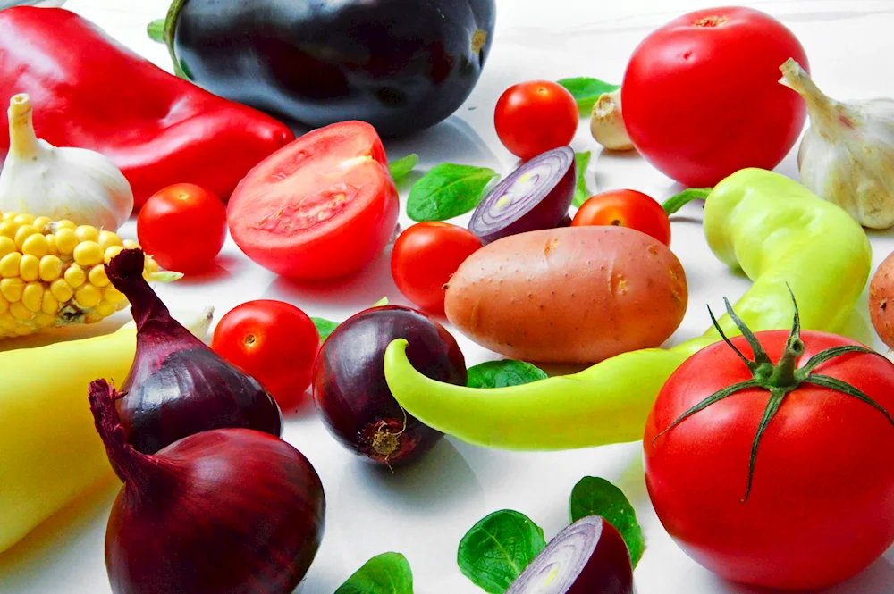 Red fruits and vegetables