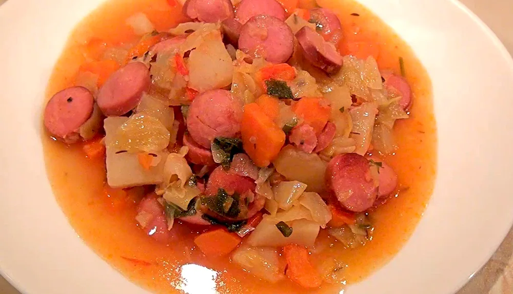 Vegetable stew with sausages