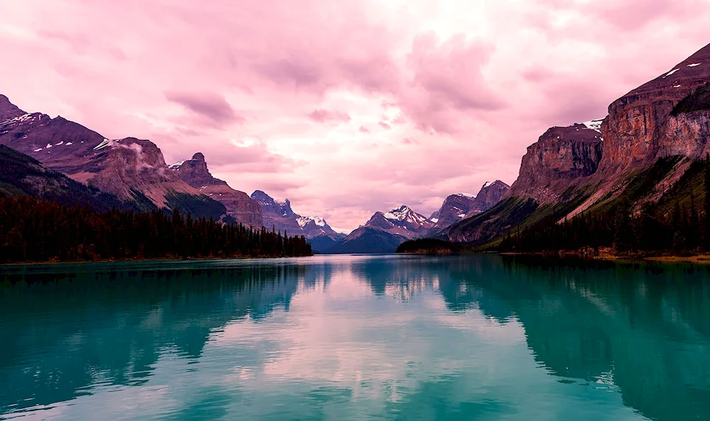 Lake Moraine in Canada