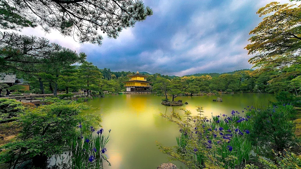 Lake in Japan Kyoto temple
