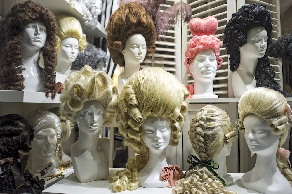 Rihanna's Gorgon Medusa photo shoot