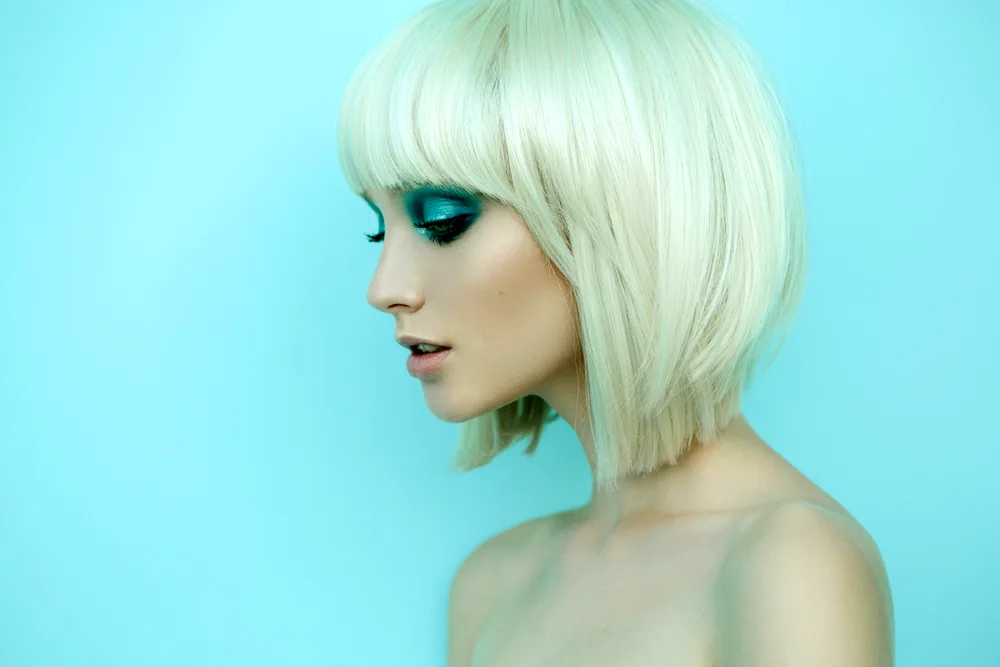 Paric cool blonde bob