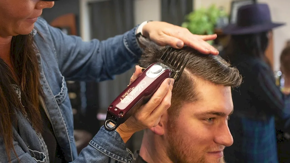 Men's haircut