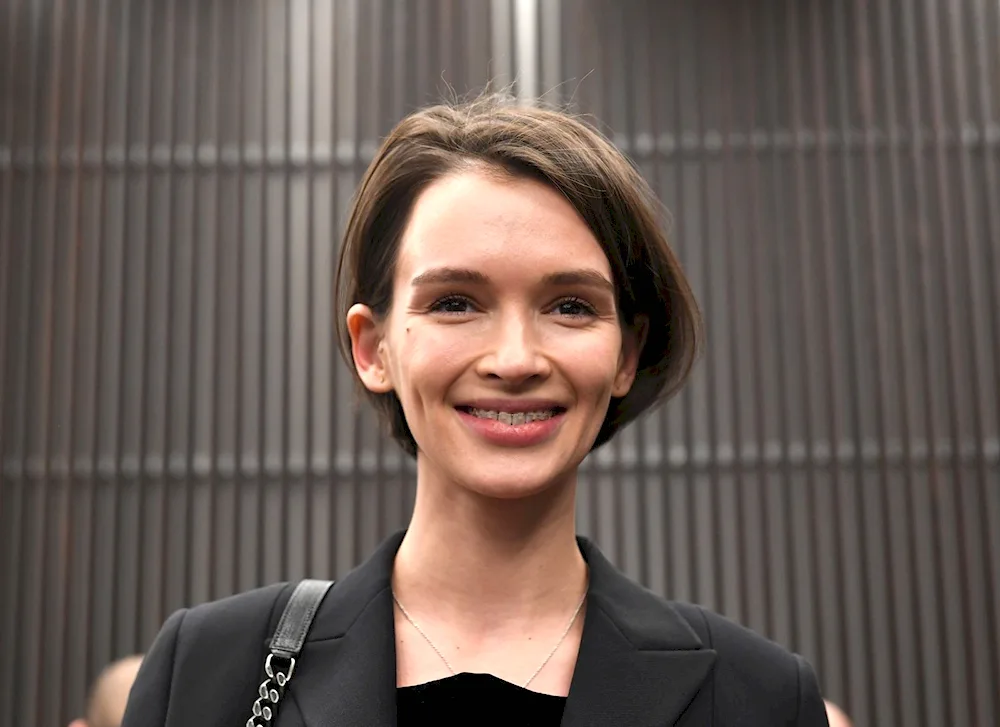 Paulina Andreeva haircut