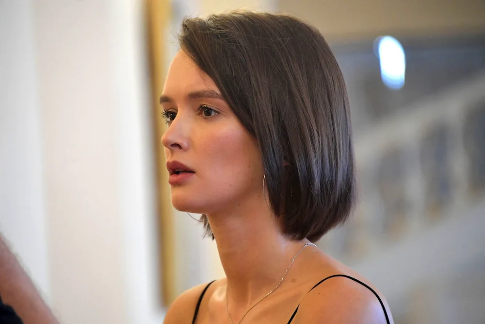 Paulina Andreeva haircut