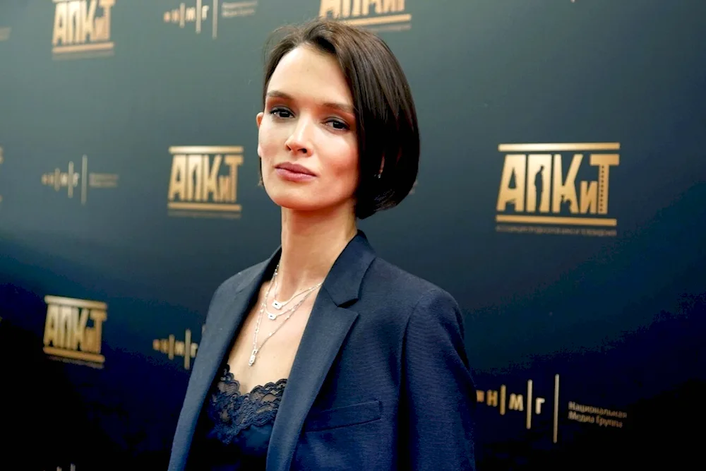 Paulina Andreeva haircut