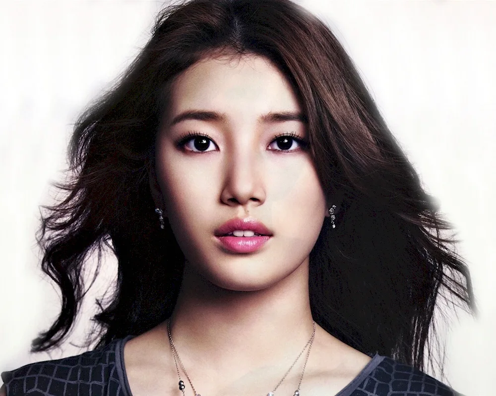 Korean actress Suzy