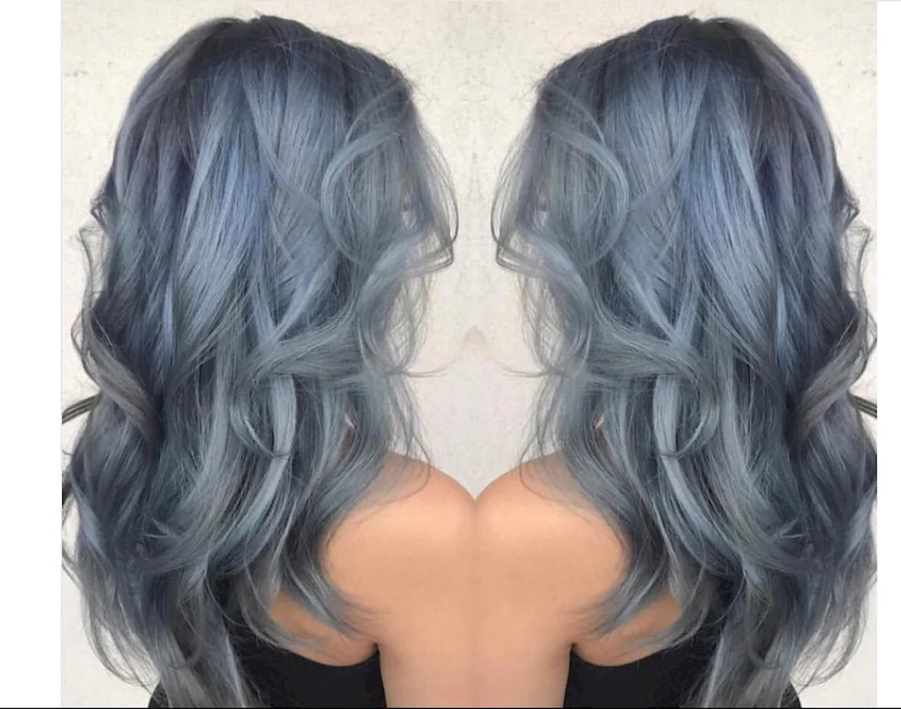 Pepel blue hair