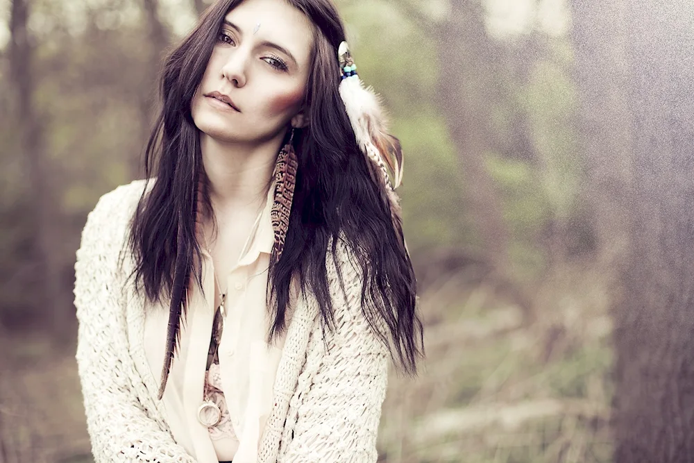 Feathers into hair