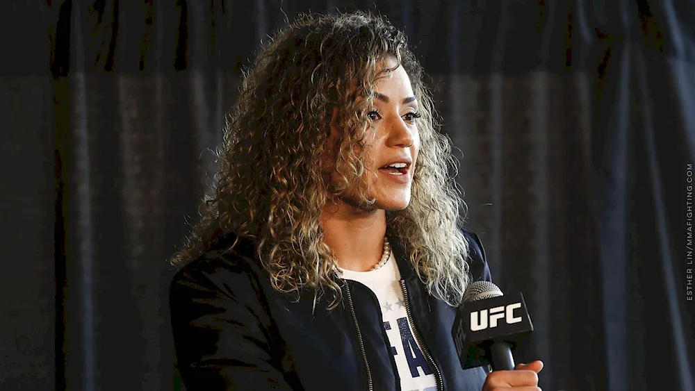 Pearl Gonzalez MMA fighter