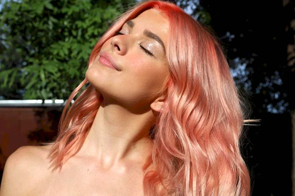 Blond with pink strands