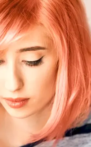 Peachy hair colour