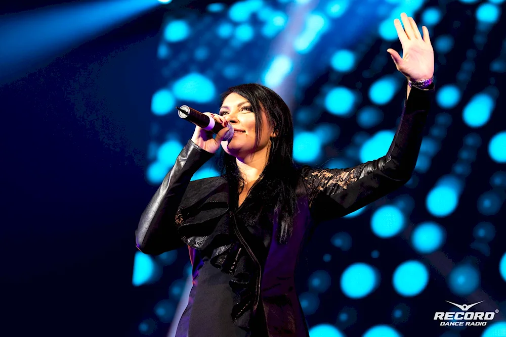 Sveta singer of the light 2022