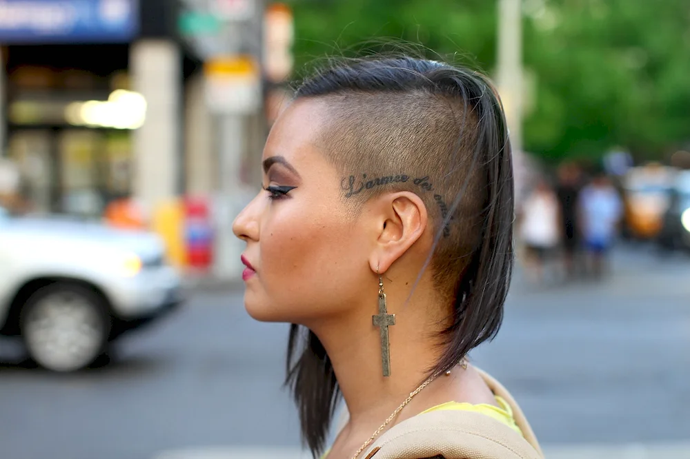 Pixie haircut Undercut bob