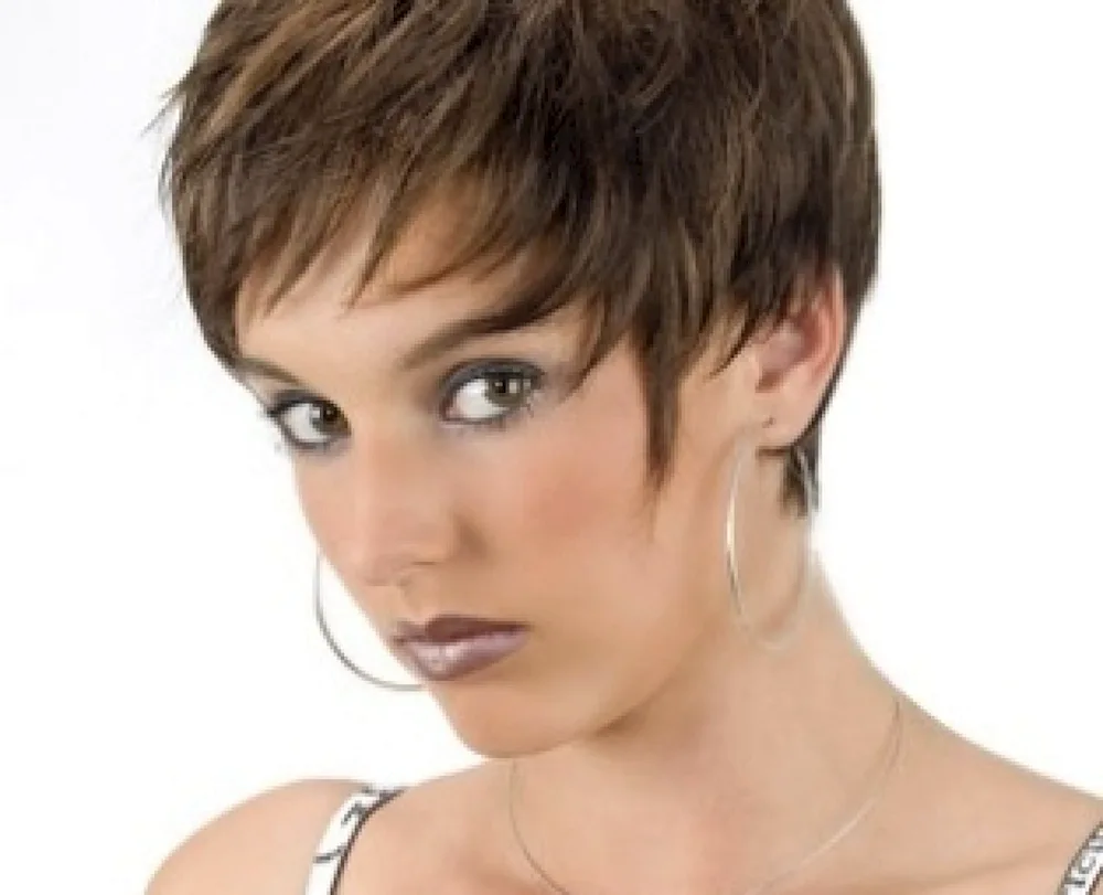 Angelika Varum haircut Pixie