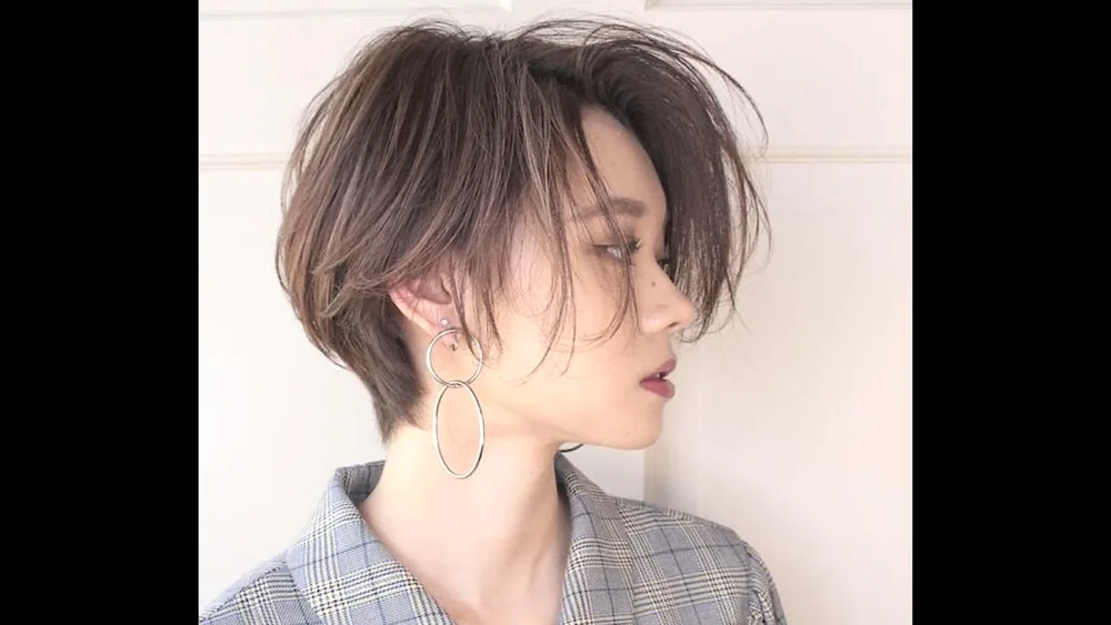 Pixie haircut Bob haircut Korea