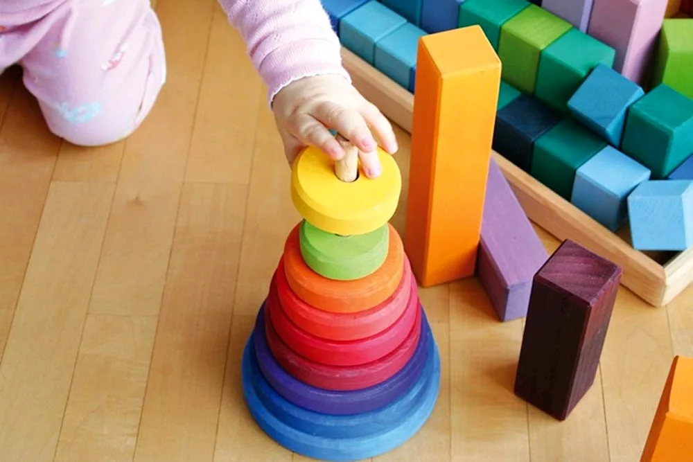 Pyramid for fine motor skills