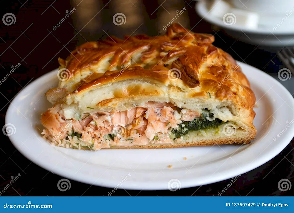 Salmon pie Stolle