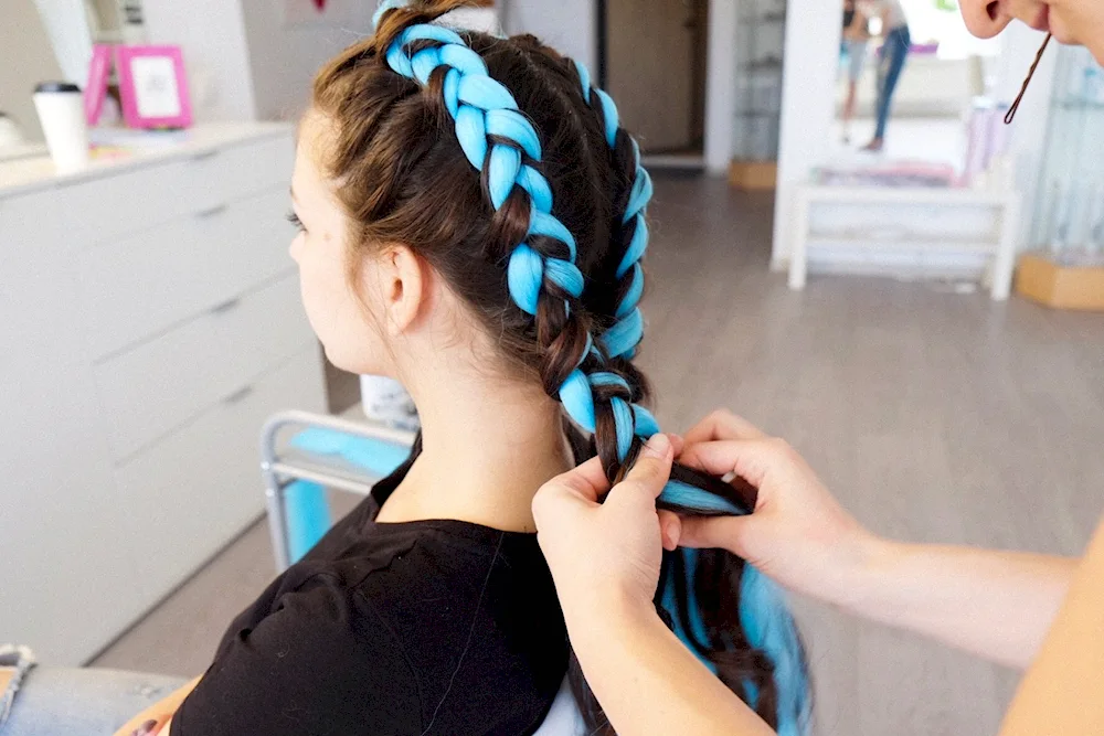 Kylie Jenner braids