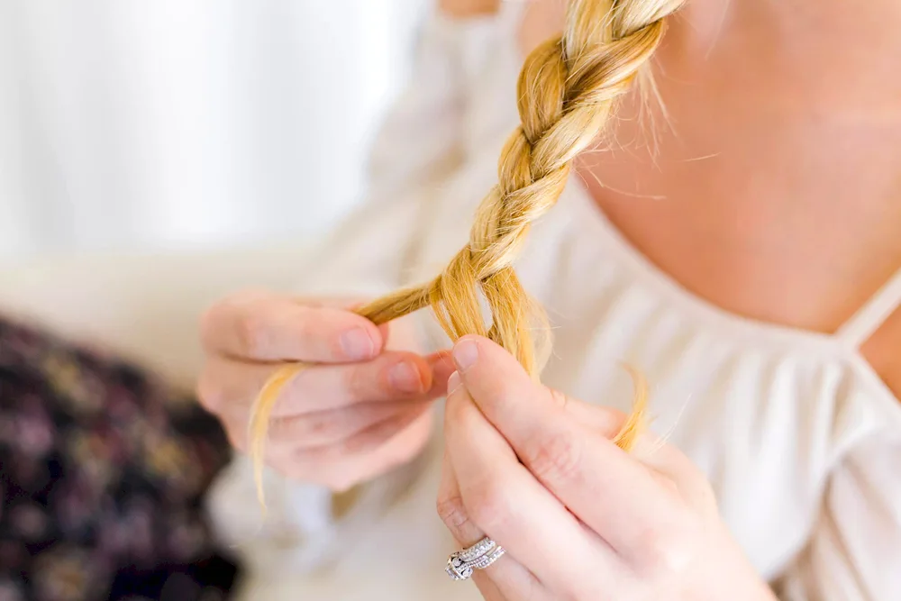 Braiding braids