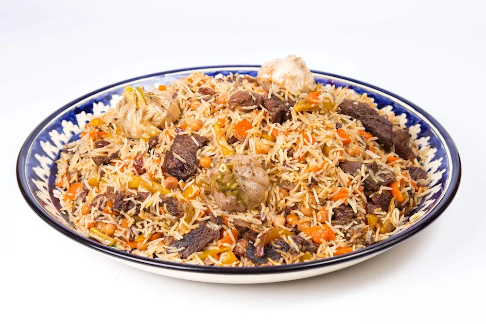 Uzbek plov in cauldron
