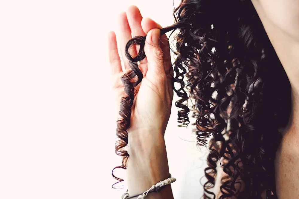Men's haircuts for curly hair