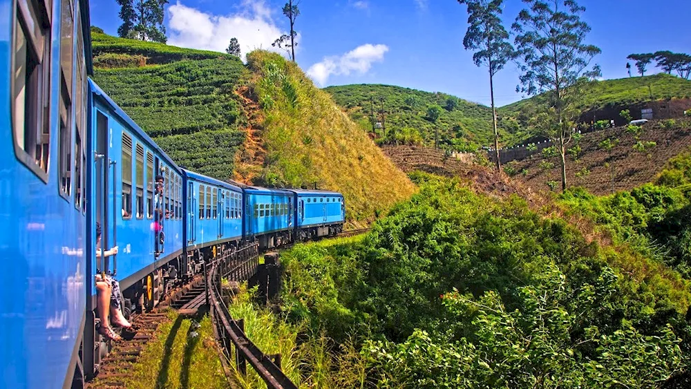 Kandy Nuwara Eliya