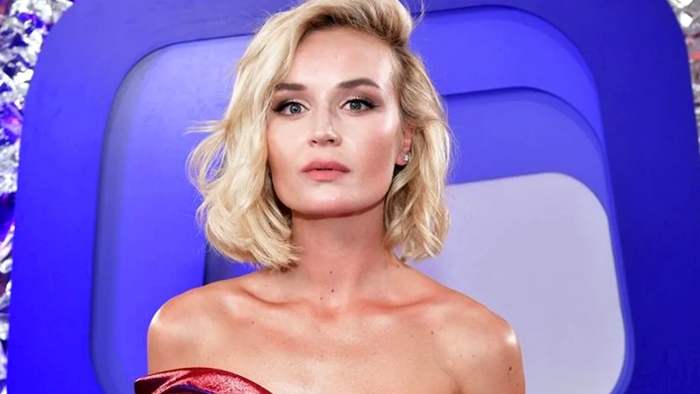 Gagarina blonde.