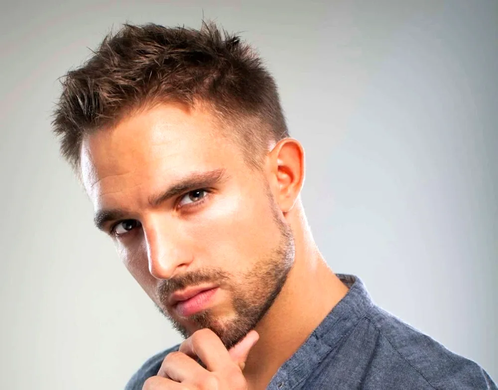 Men's box and semi-box hairstyle