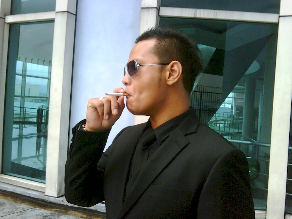 Pompadour haircut yakuza