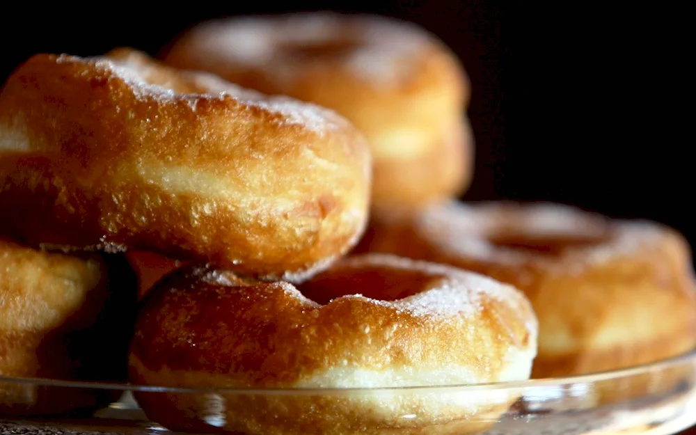 Powdered doughnuts
