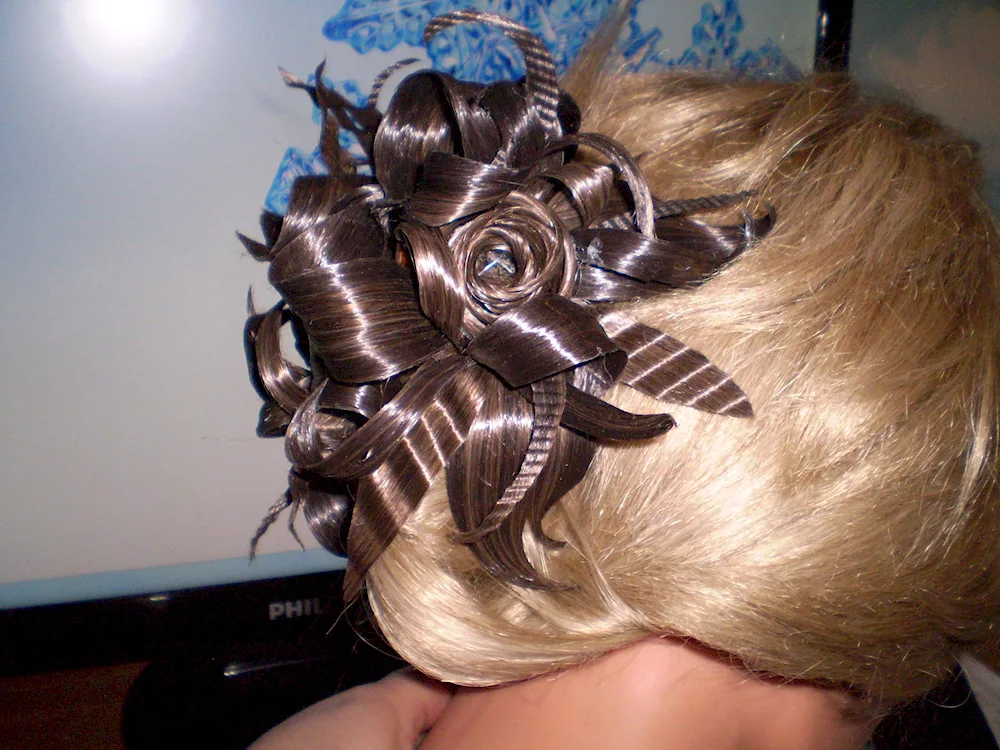 Postige hair jewellery