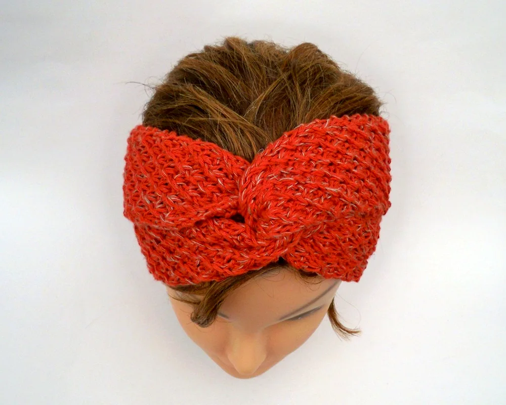 Headband knitted