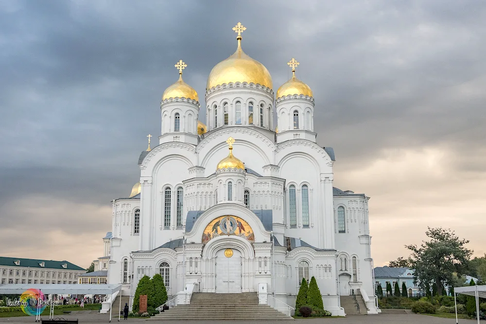 Svyato-Trinity Seraphim-Diveyevsky Monastery