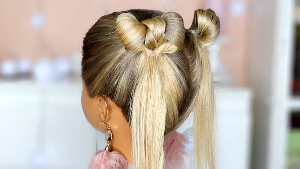 Hair bow hairstyle