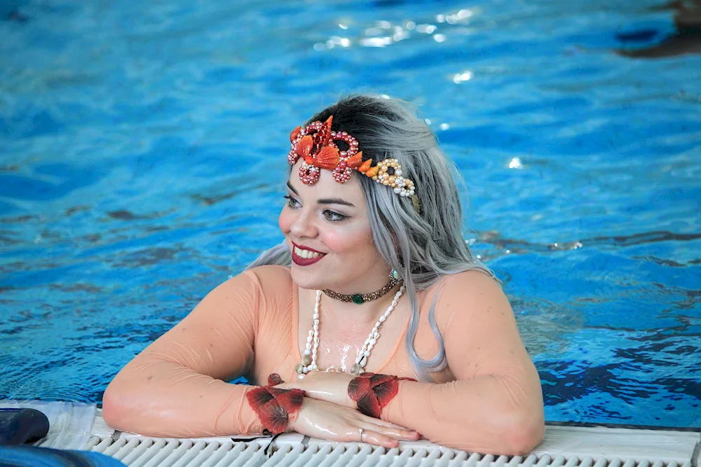 Pool hairstyle