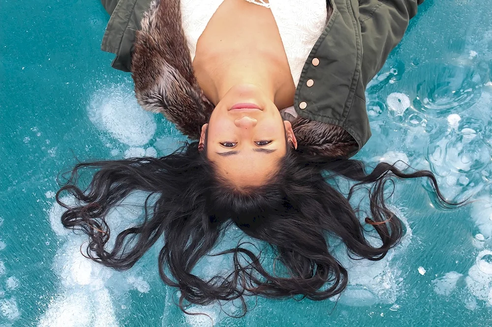 Pool hairstyle