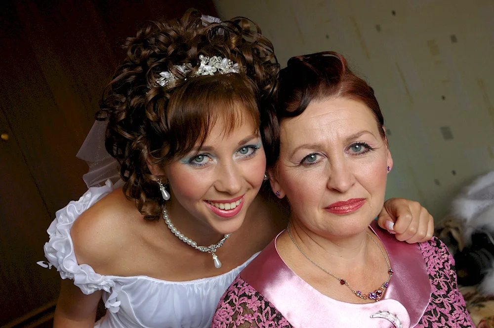 Hair for mum at the wedding