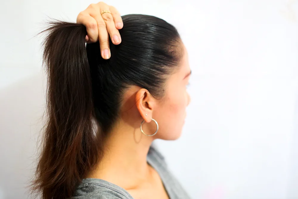 Girl's bun with bagel