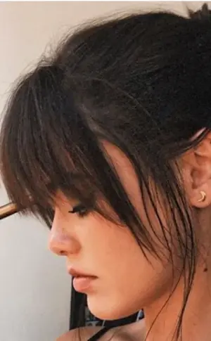 Ponytail hairstyle with bangs